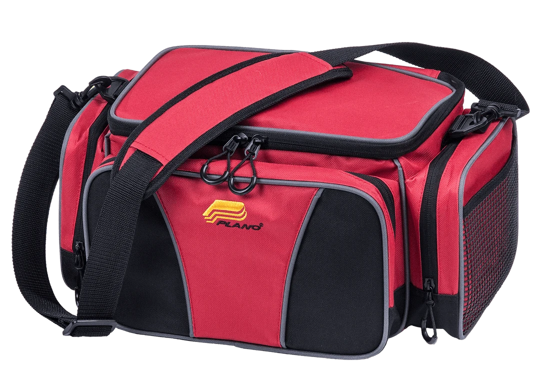 Plano Molding Weekend Series Red Tackle Case (3500) Plano Molding Weekend Series Red Tackle Case (3500)