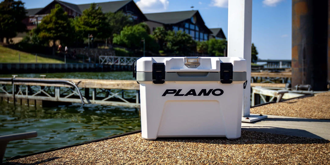 Plano Frost™ 21 Coolers Plano Frost™ 21 Coolers