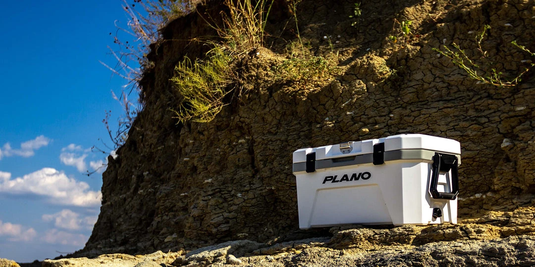 Plano Frost™ 32 Coolers Plano Frost™ 32 Coolers