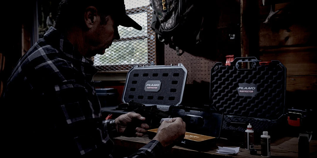 Plano Rustrictor™ AW2™ Four-Pistol Case 5 Plano Rustrictor™ AW2™ Four-Pistol Case